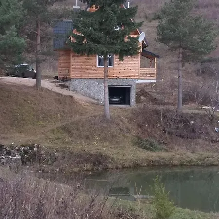 Vikendica Rino クープレス